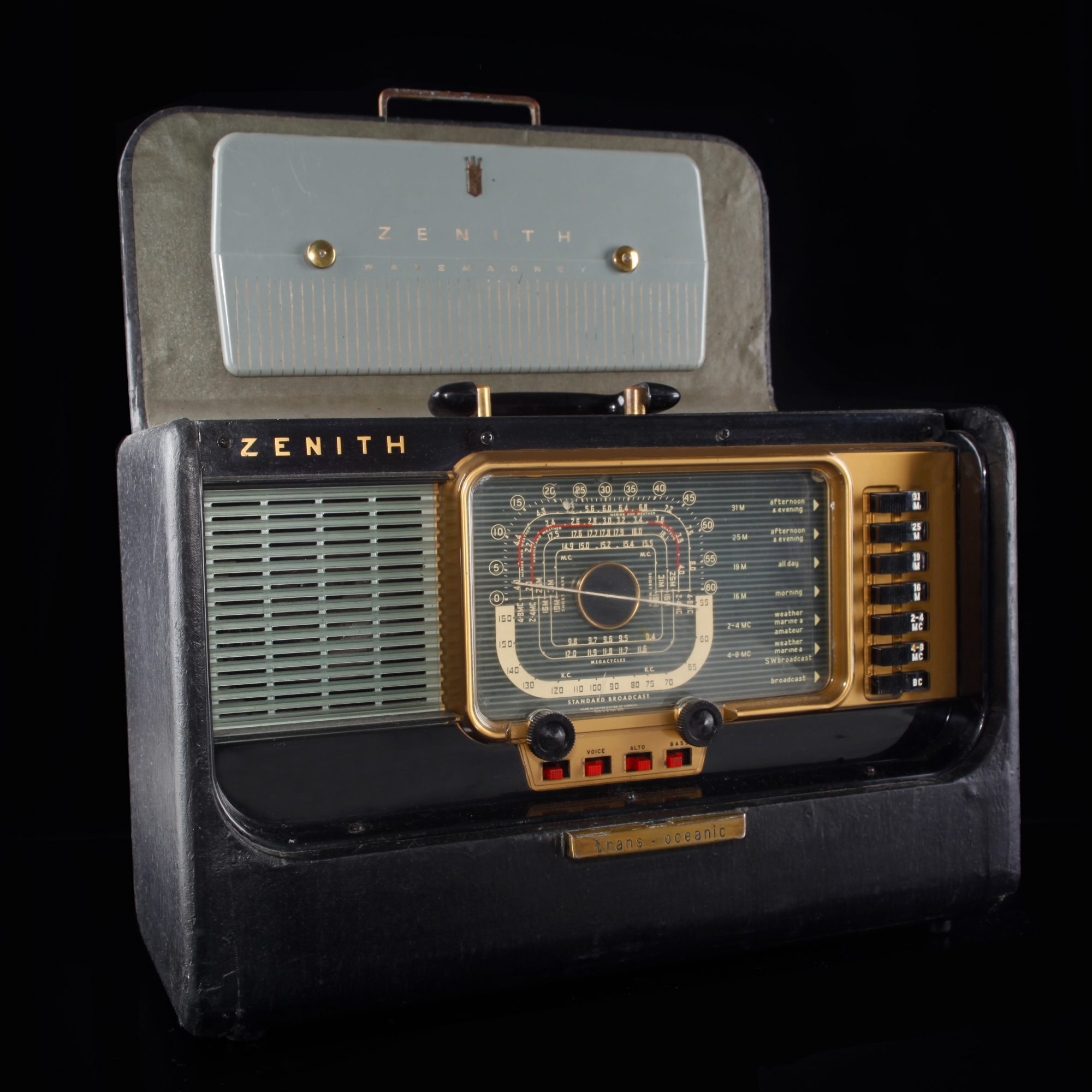 Vintage Zenith Radios | Lion & Unicorn