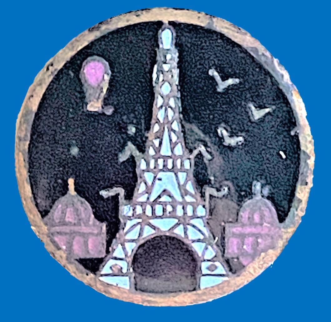 Grat enamel Eiffel Tower button