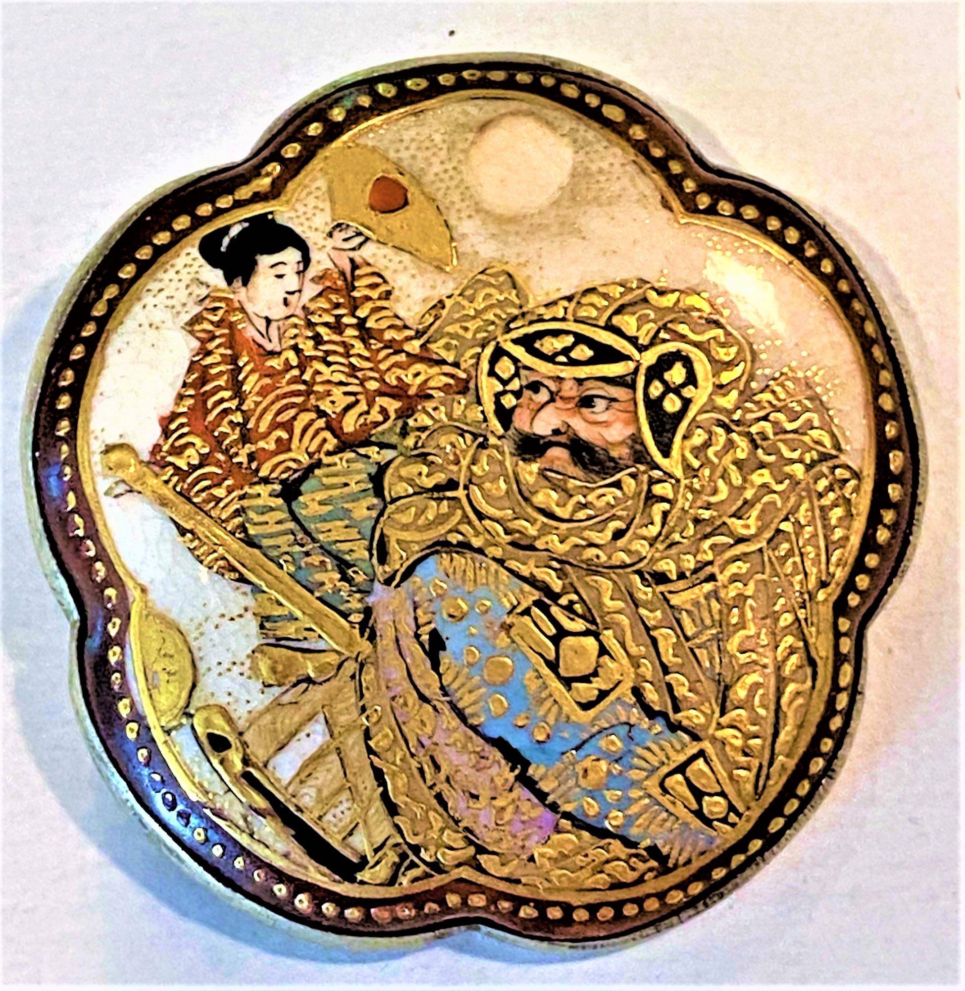 Rare large scalloped 19th century datsuma figural button
