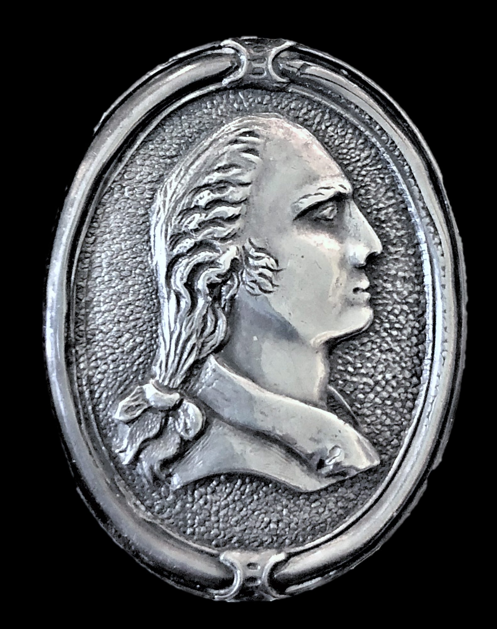 Rare oval george washington bust button