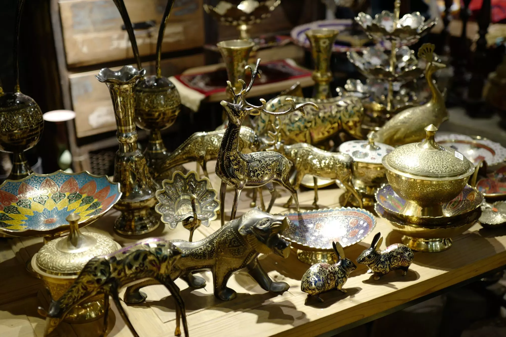 Sell Antiques Near Me | Antique Dealers Who Buy Antiques