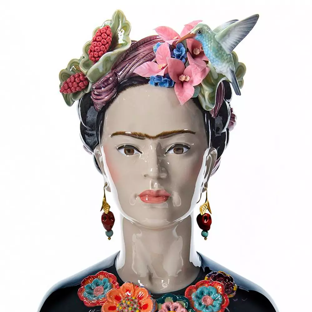 Sell Lladro cultural and historic figurines - Fine Arts Frida Kahlo