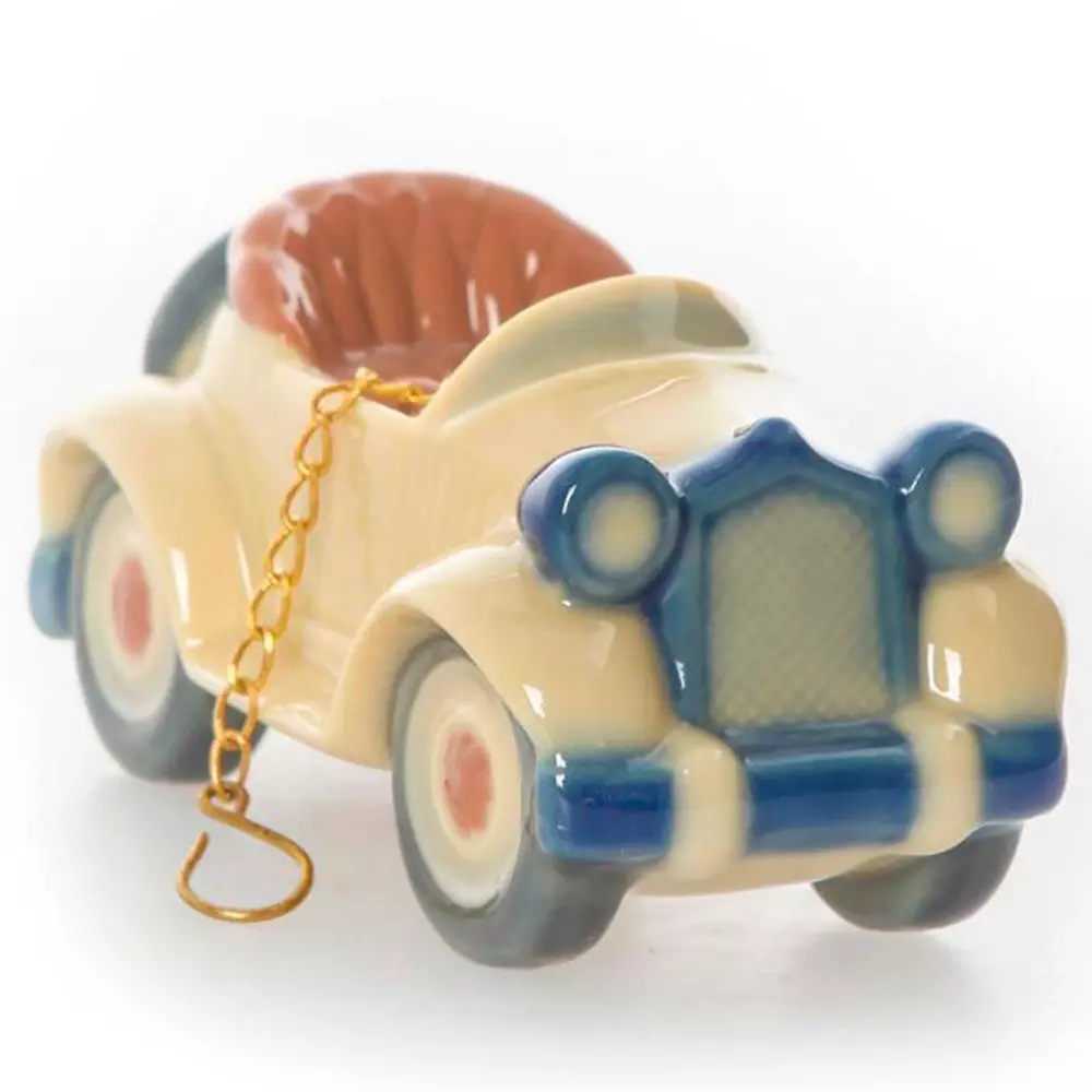Sell Lladro ornaments, traditional cars and figures