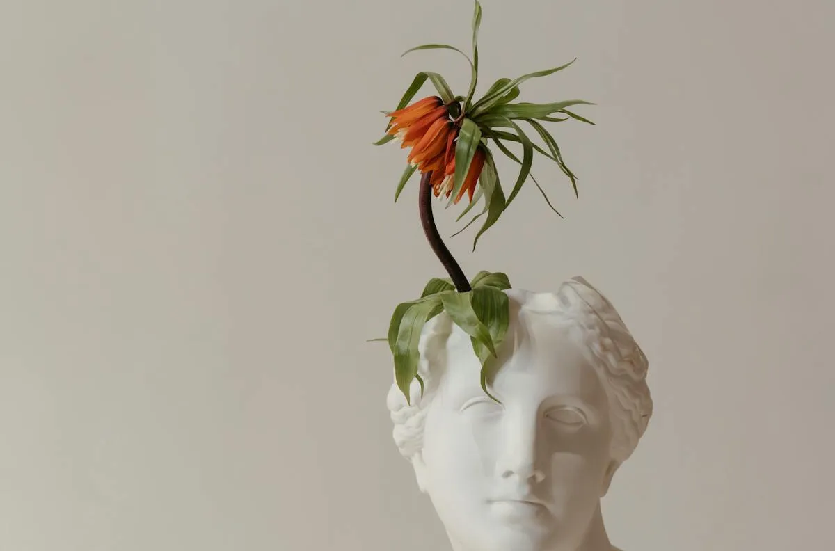 Royal Doulton porcelain figurine collection - complete value and identification guide